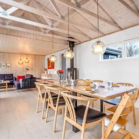 Mira Holiday home