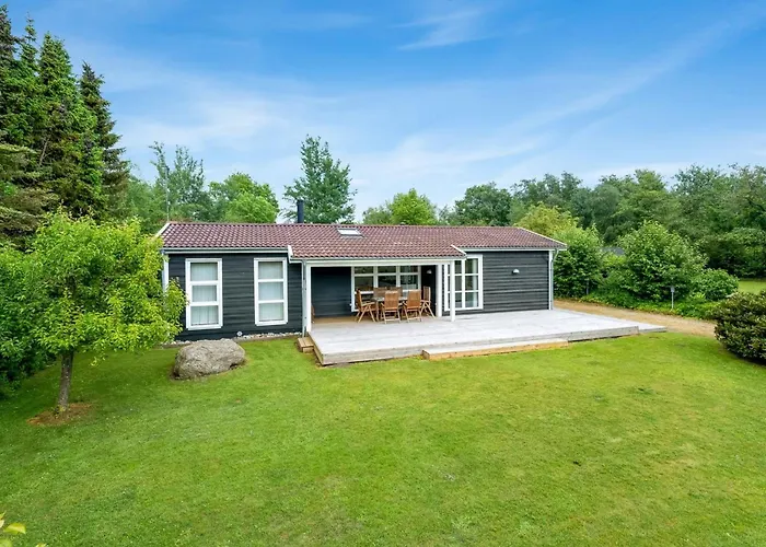 Mira - 500m From The Sea By Interhome *