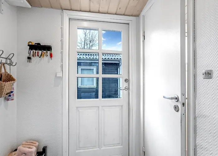 Mira - 500m From The Sea By Interhome